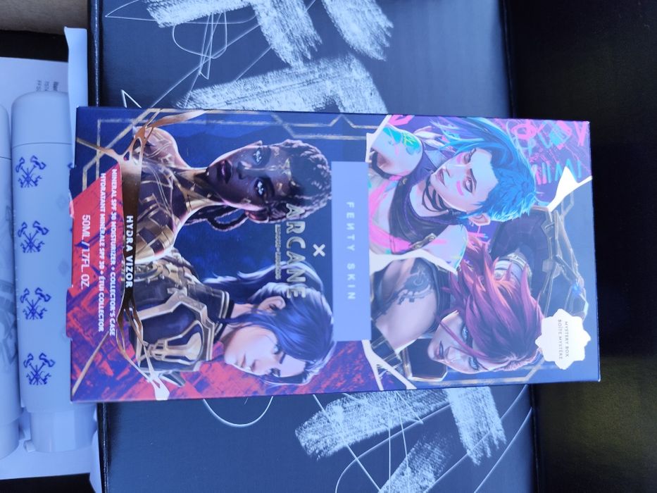 Hydro vizor arcane X Fenty beauty