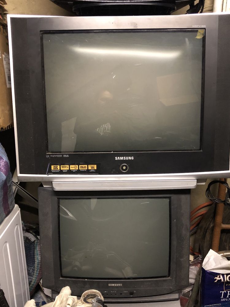 Телевизор Samsung 72 см 100Hz