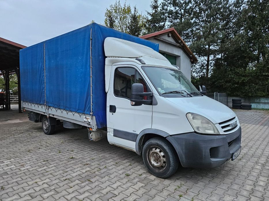 Iveco Daily 35S14  F. VAT, duża przestrzeń ładunkowa 23.5m2, przeprowadzki, WINDA