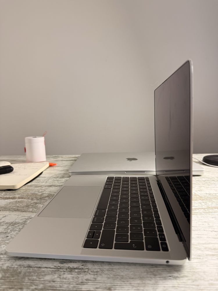 MacBook Pro 13’’ 2017 i5, 8GB RAM, SSD, carregador original