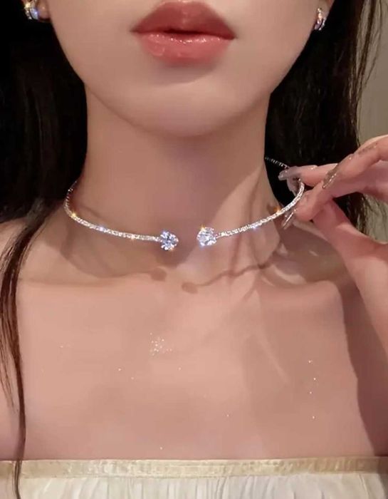 Елегантне жіноче кол'є,прикраса для нареченої,чокер з камінчиками