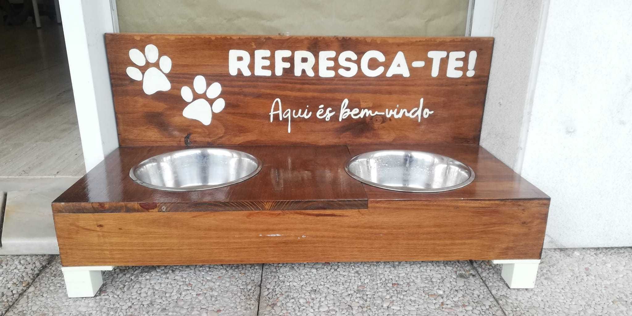 Bebedouro/Comedouro para cão