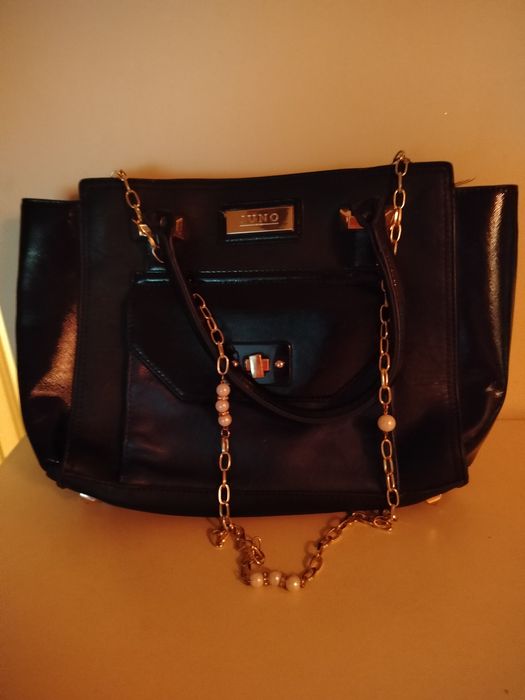 Czarna torba ze skóry ekologicznej