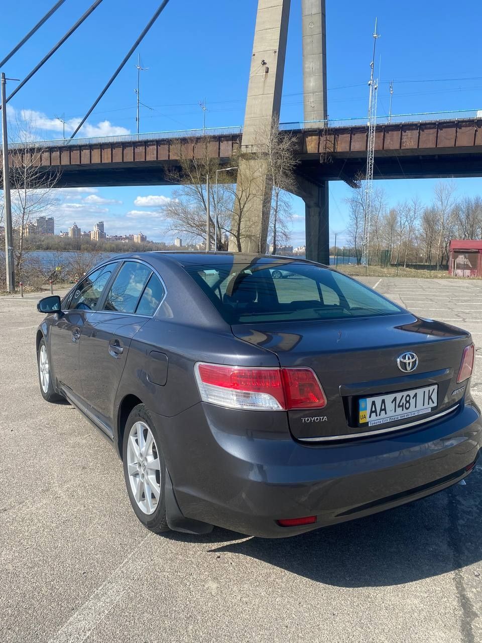 Toyota Avensis Premium