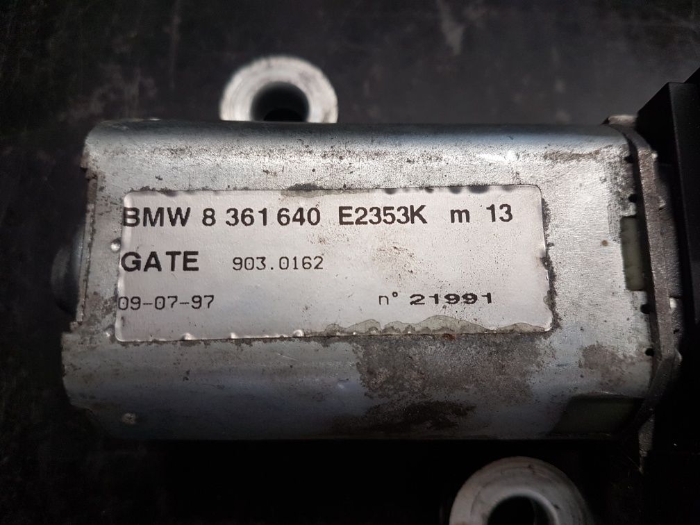 BMW E39 kombi touring silniczek mechanizm wycieraczki klapy tylnej