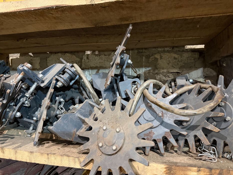 Очисник ряду, Розгортачі соломи,  Джон Дир 1890