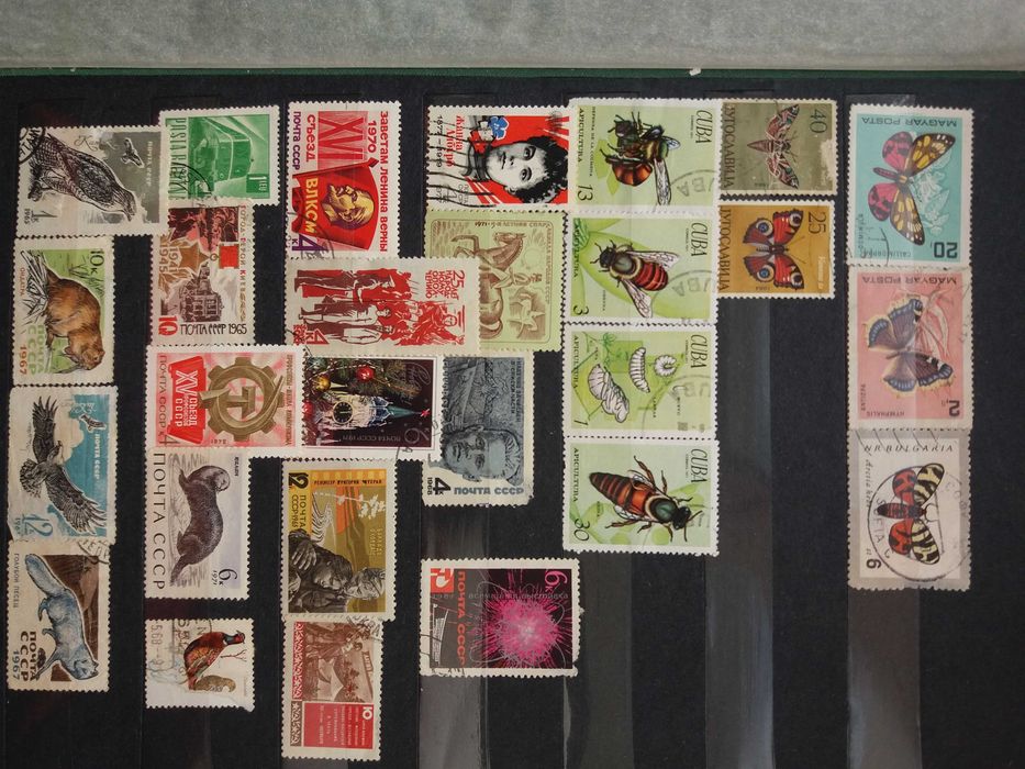Альбом марок разной тематики.
