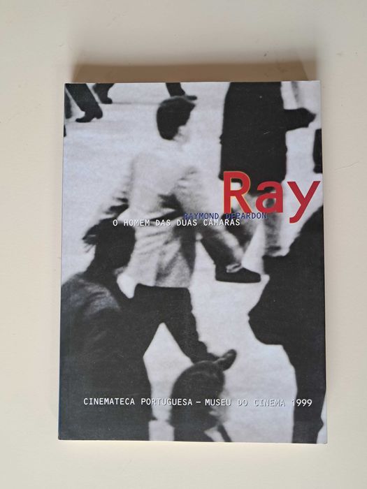 Livros de cinema, arte, banda desenhada, literatura e outros ensaios