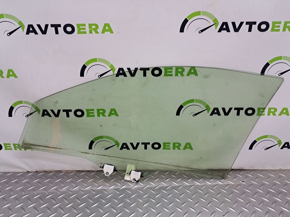 Стекло двери передней правой HONDA ACCORD 13-17 73300T3WA00