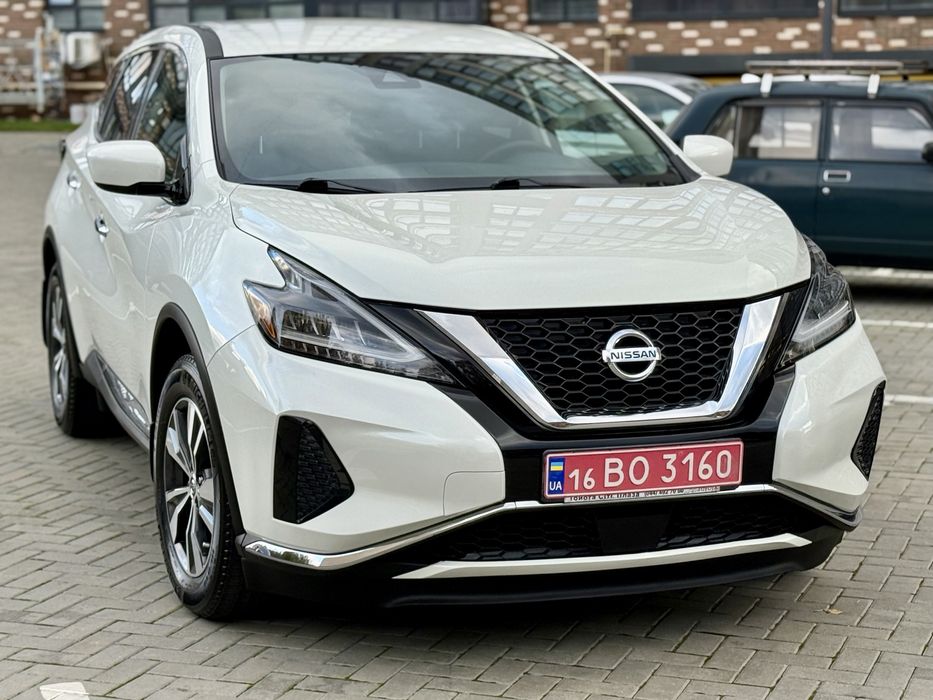Nissan murano 2022року випуску