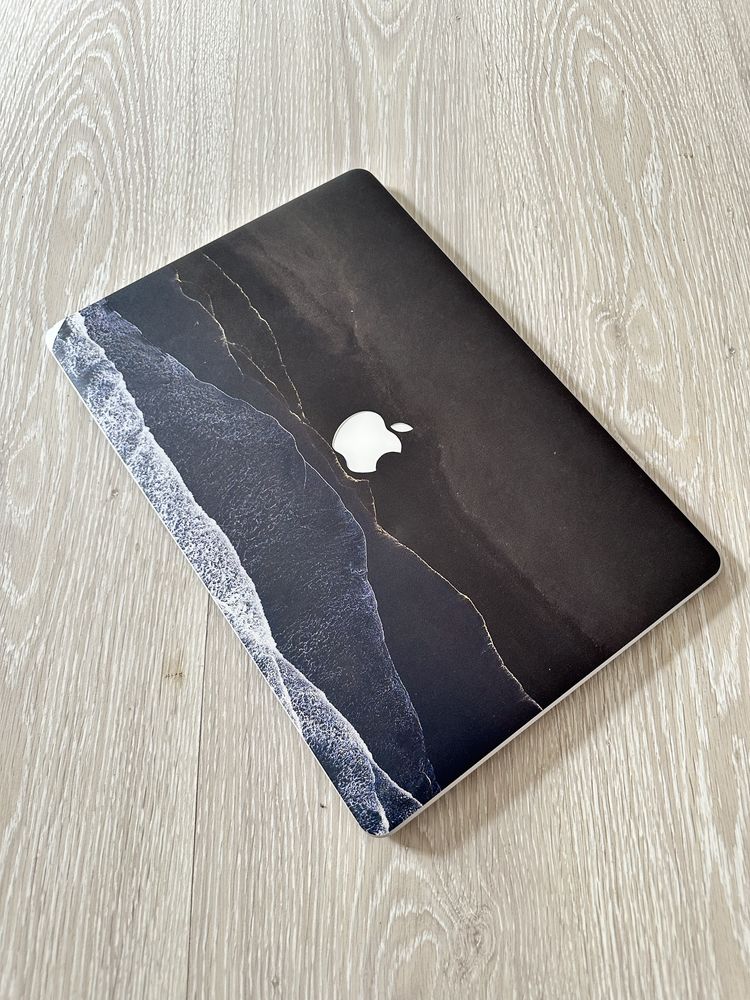 Macbook Pro A1990 и А1398 разборка на запчасти