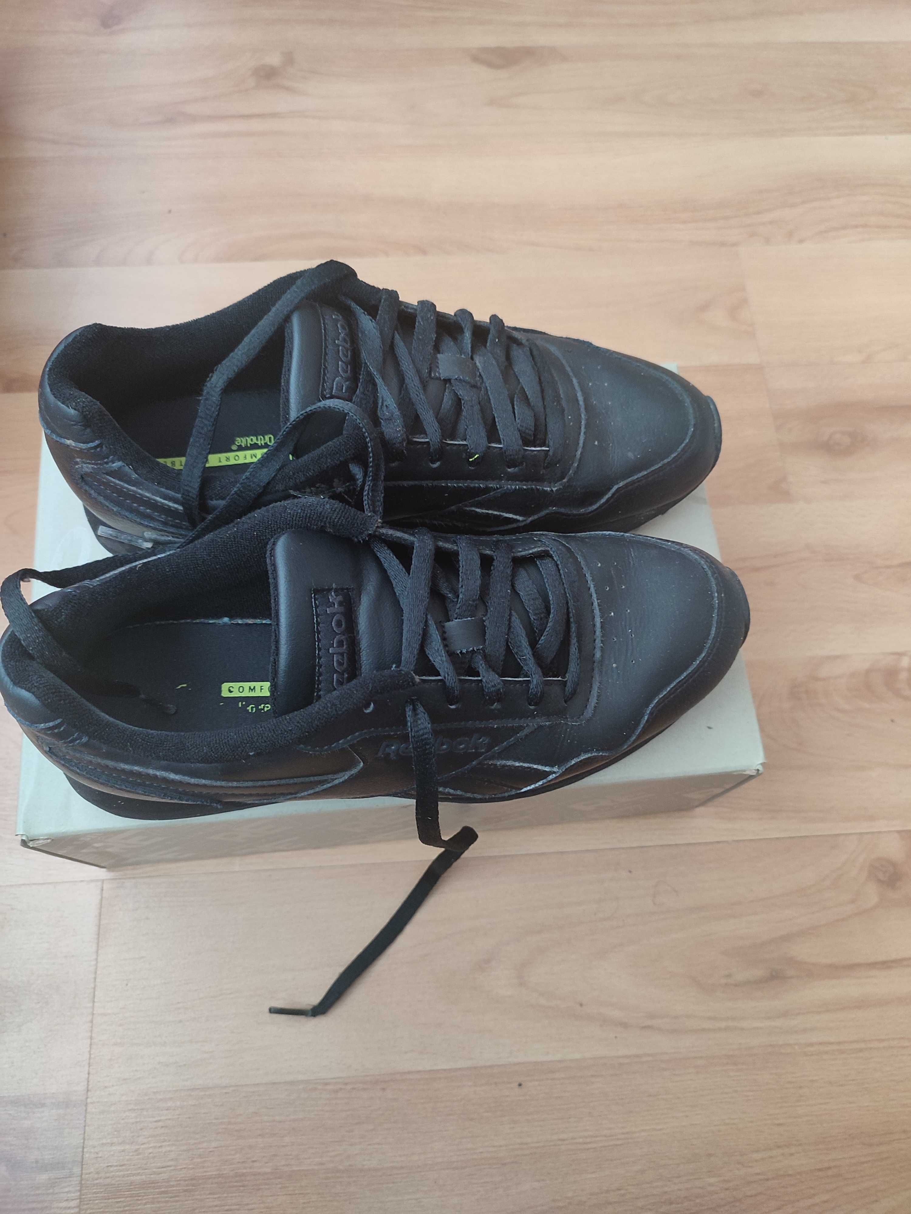 Buty  Reebok rozm 40 skóra