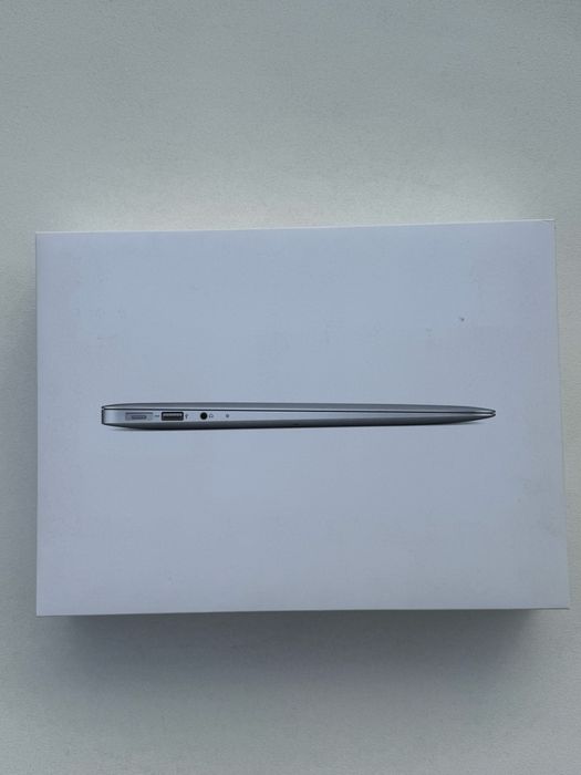 MacBook Air 13” (Mid-2012) i5 / 4GB / 128GB – stan idealny, komplet