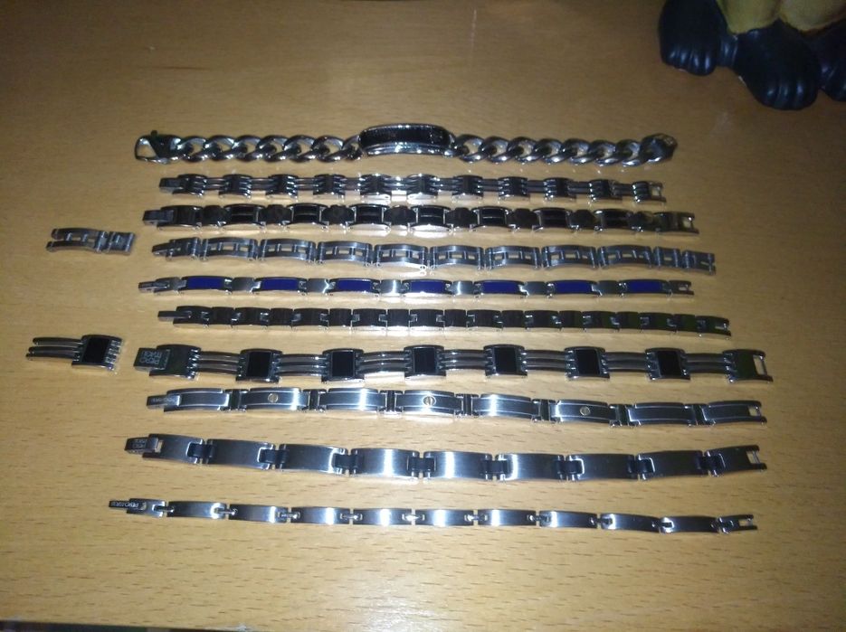 Pulseiras de aço
