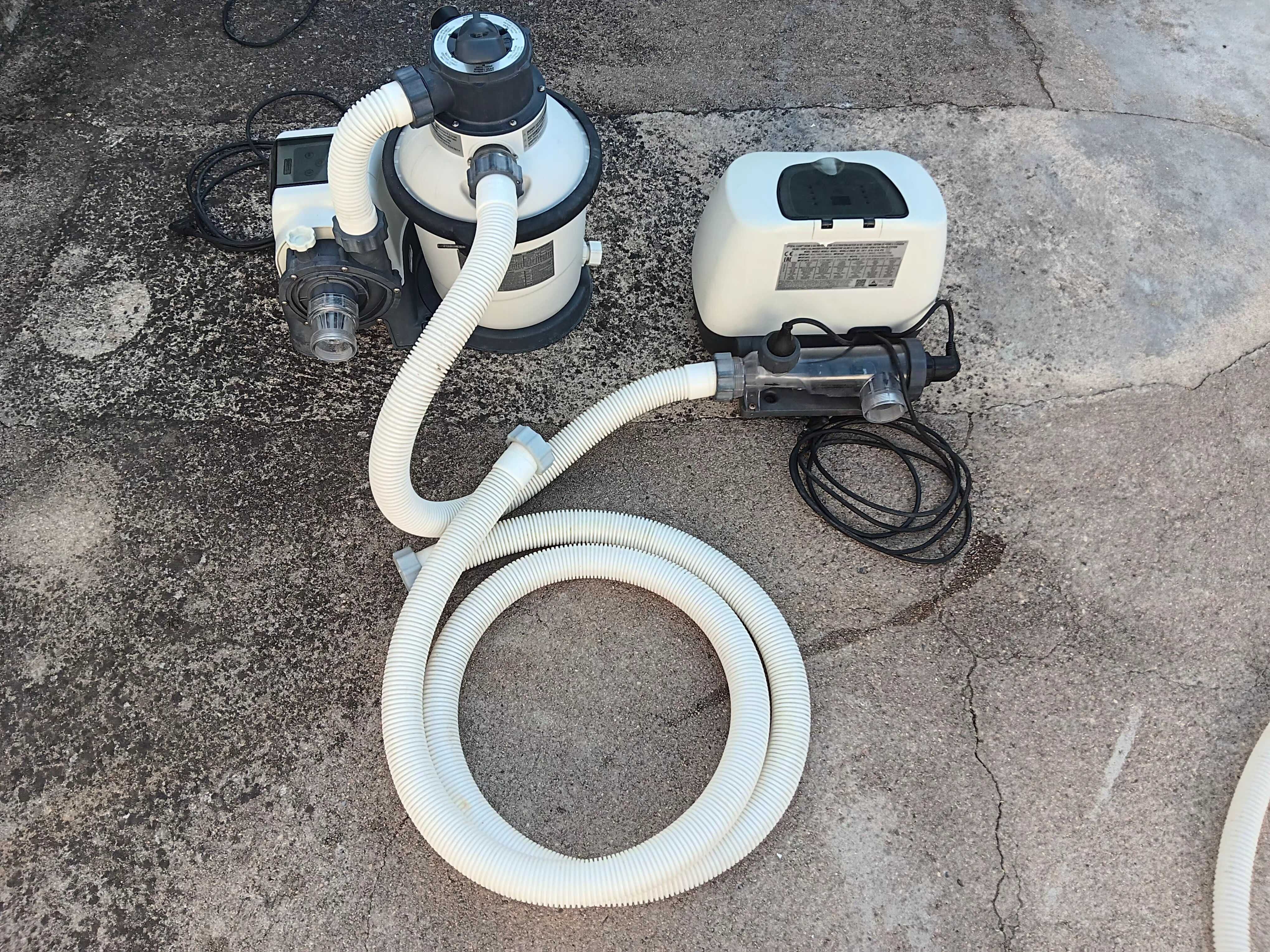 Conjunto bomba, filtro de areia e sistema de água salgada para piscina