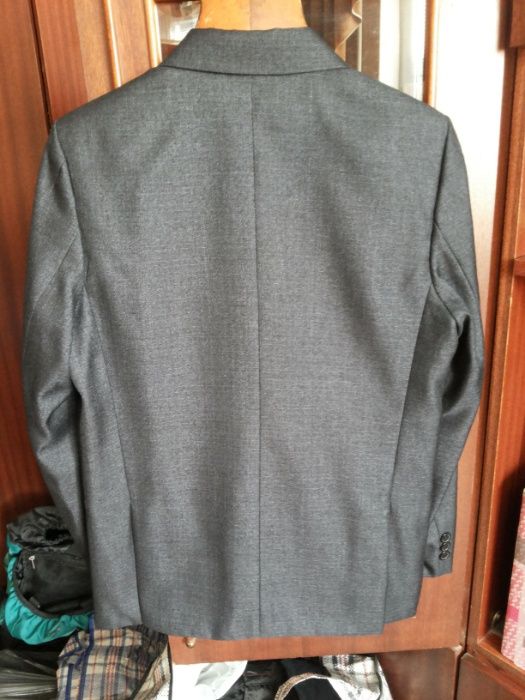 Срочно.Костюм  на мальчика