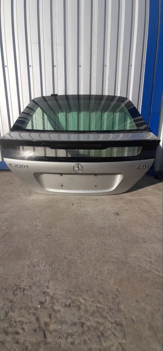 Кришка багажника ляда Mercedes c-class w203 cupe купе