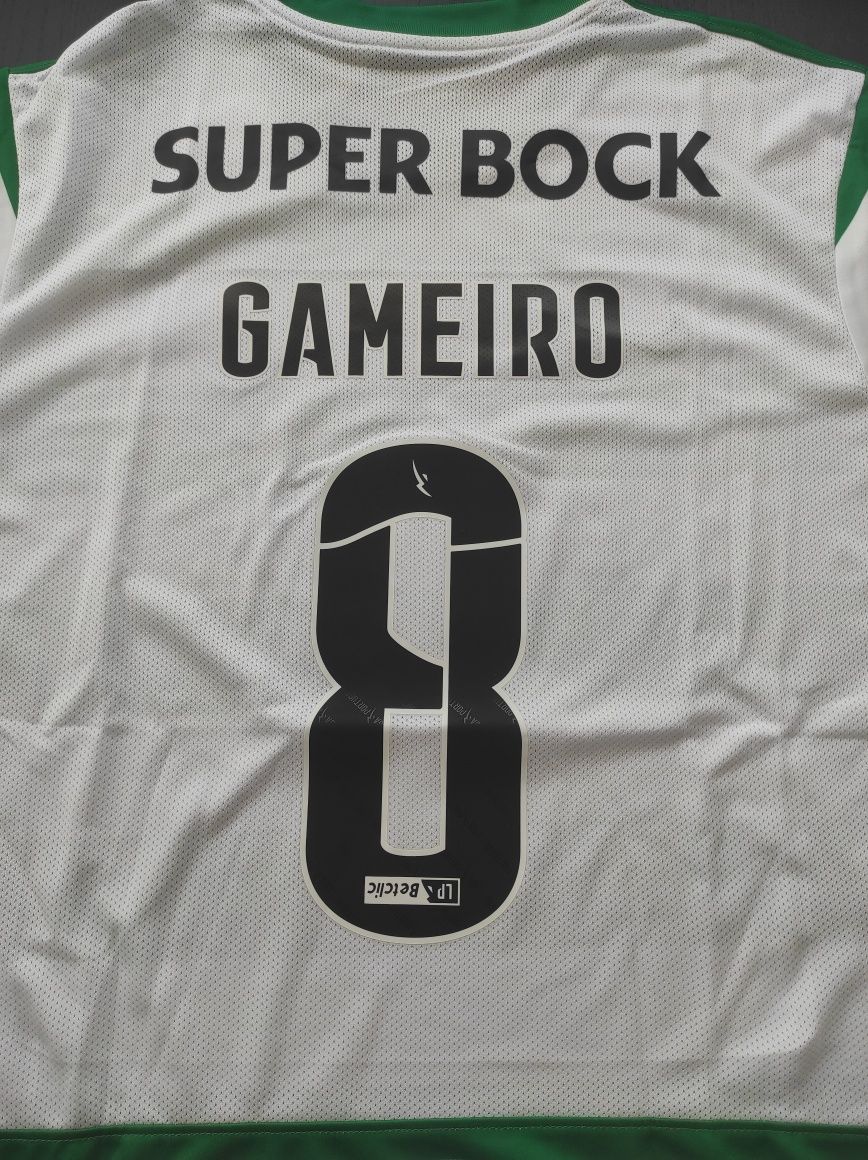Camisola do Sporting, tamanho XL, com o Nome: Gameiro, N°8