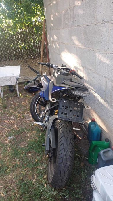 Sprzedam YAMAHA YZF-R125 z 2013 roku