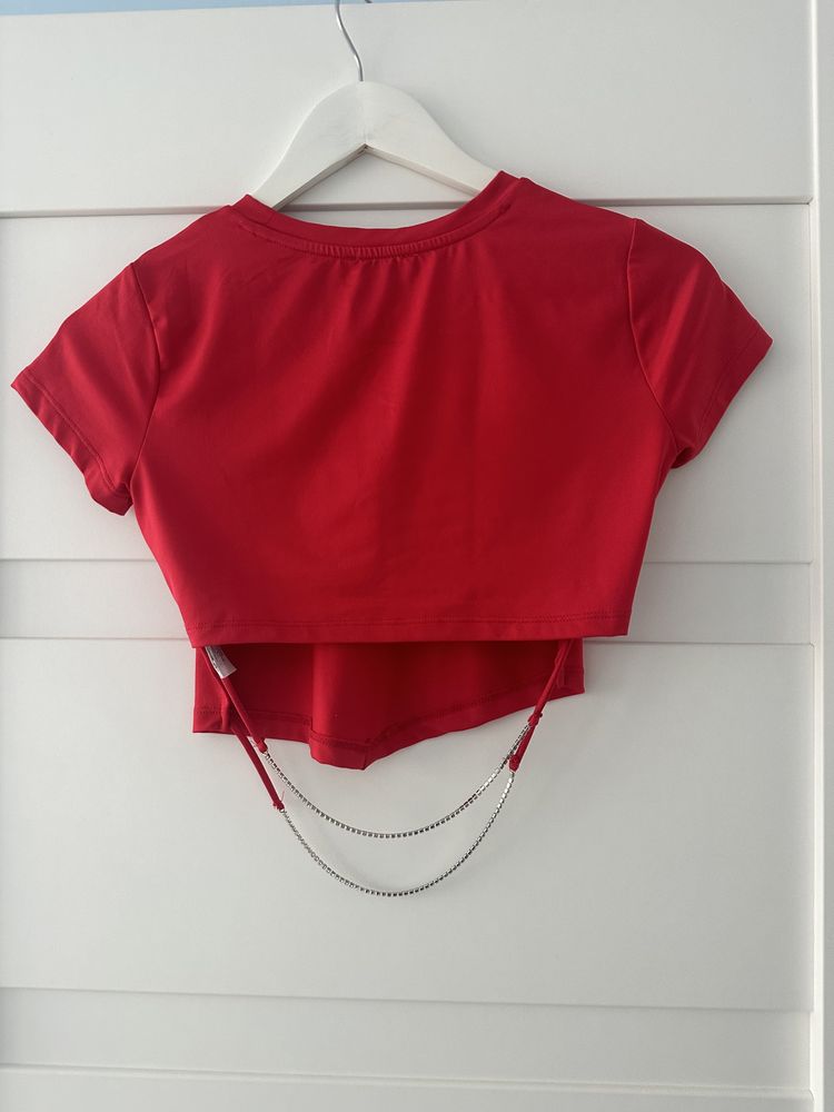 Bershka top, koszulka w kolorze malinowym/czerwonym