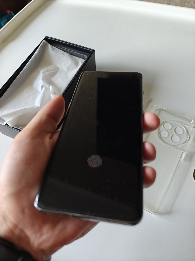 Oneplus 11 16/512 global стан ідел