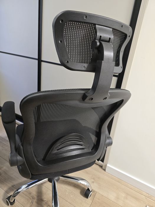 Офісне крісло - комп'ютерне крісло