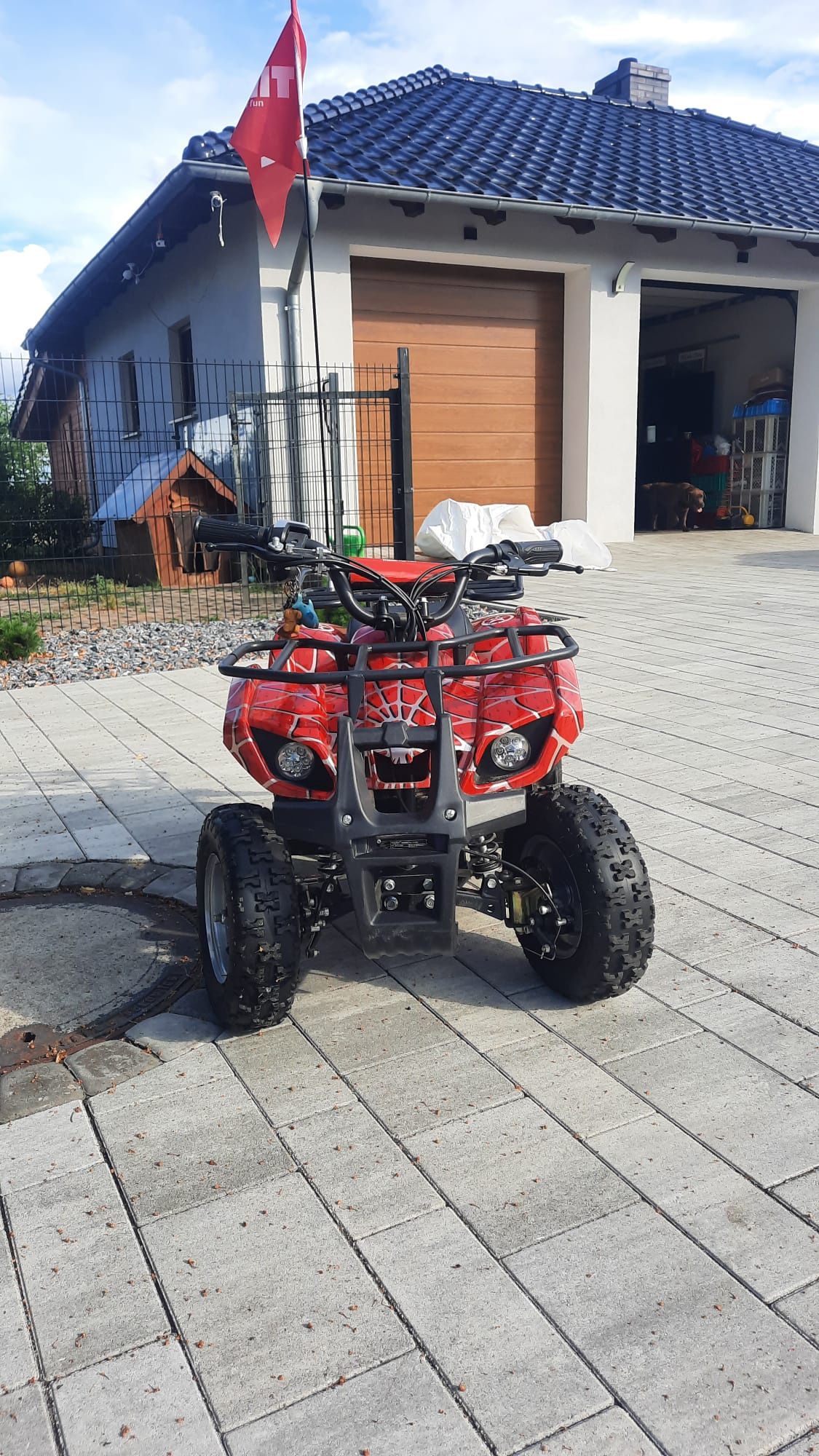 Elektryczny quad HECHT 56800 

Na sprzeda