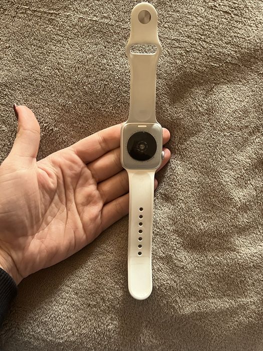Apple Watch se 2022 року 44мм