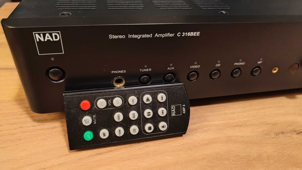 NAD C 316BEE / C316BEE v.2 (phono) - super stan, oryginalny pilot