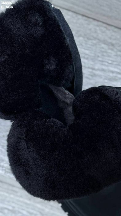 Жіноче взуття . Зимові. Ціна знижена!!! 36 размер