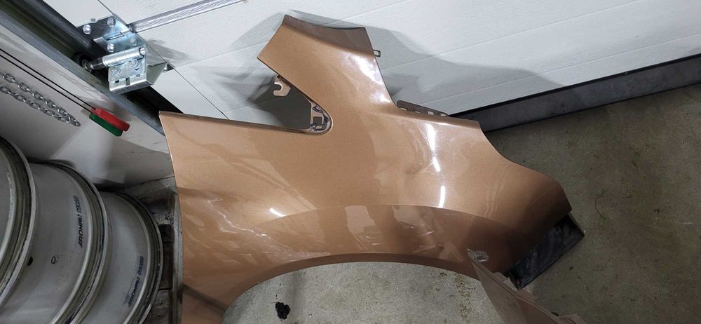 Sprzedam komplet przód zderzak maska błotniki lampy  ford b-max