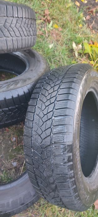 Резина зимняя 195/65/15