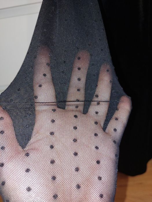 Elegancka czarna sukienka welurowa mała czarna Only rozmiar M