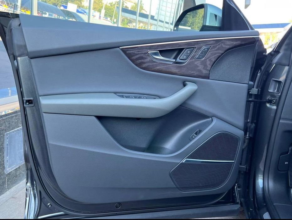 Audi Q8 2020 S-Line