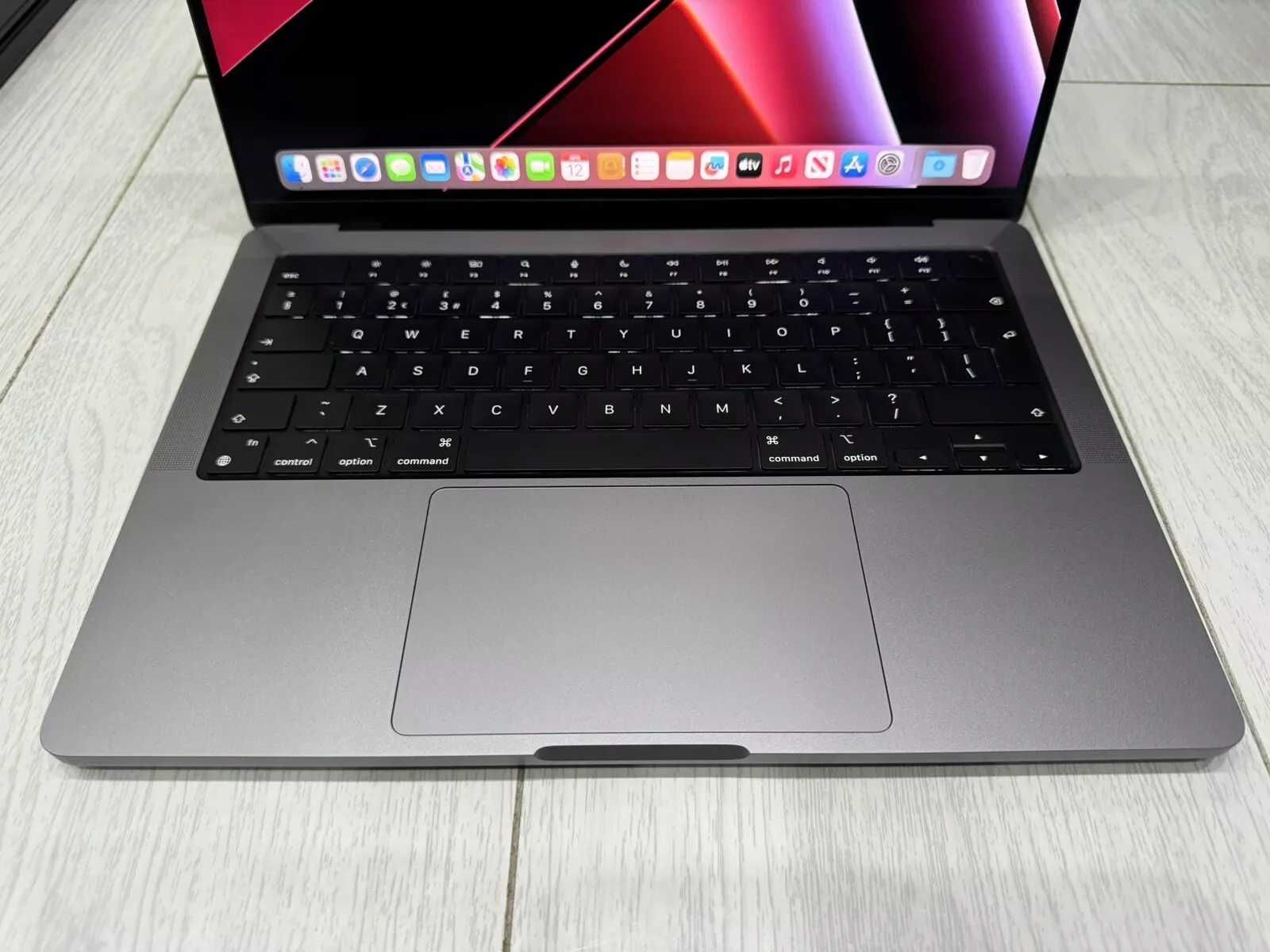 MacBook Pro 14 2023 M2 Pro 16GB RAM 512GB SSD Space MPHE3 Open Box 3ц.