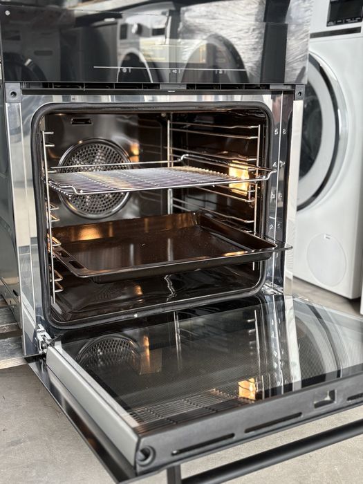 Комплект Miele M 8260-2 + H5681BP — духова шафа та мікрохвильова піч