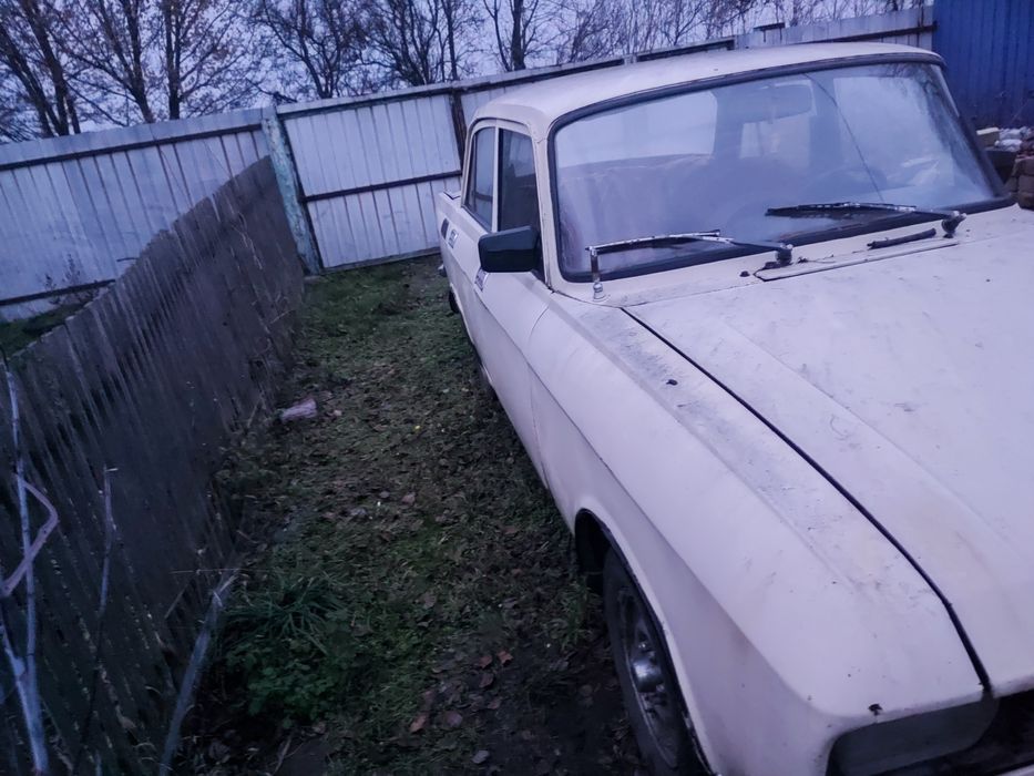 Продам автомобіль Москвич 2140