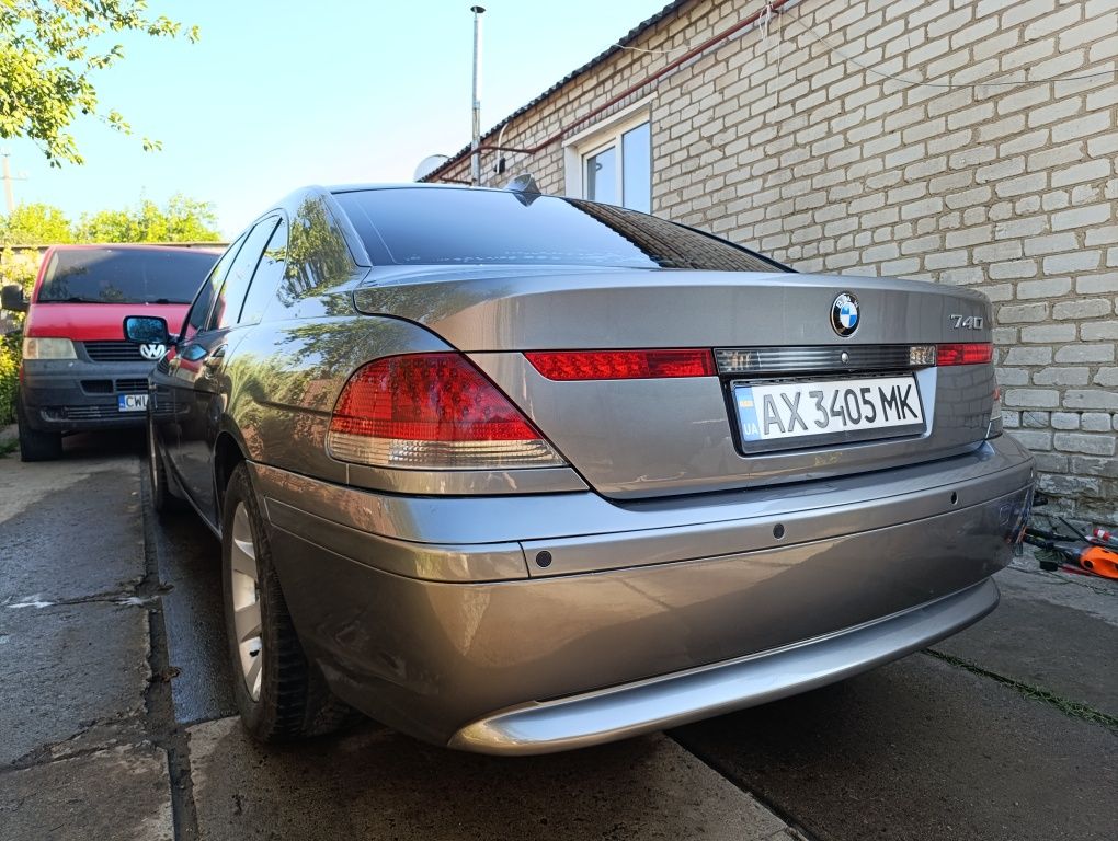 BMW 740d в отличном состоянии