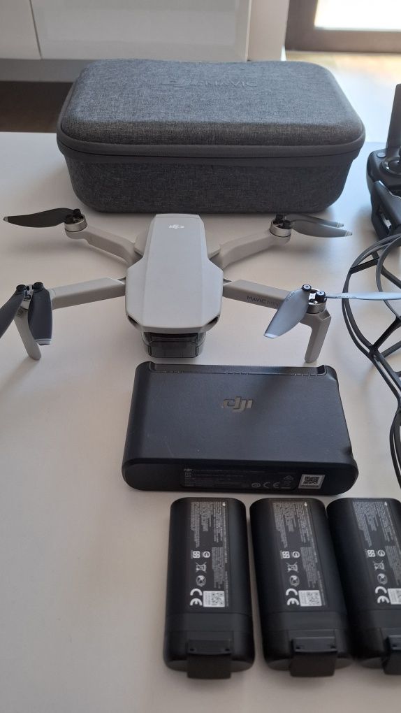 Dron Dji mini se fly more combo jak nowy