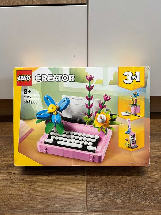 LEGO Creator 3 w 1 Maszyna do pisania z kwiatami 31169
