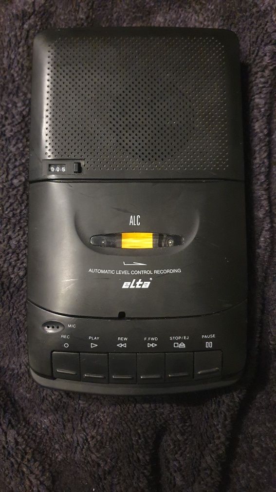 Magnetofon Elta 5001 z nagrywaniem mic sieciowy i na baterie Phone din