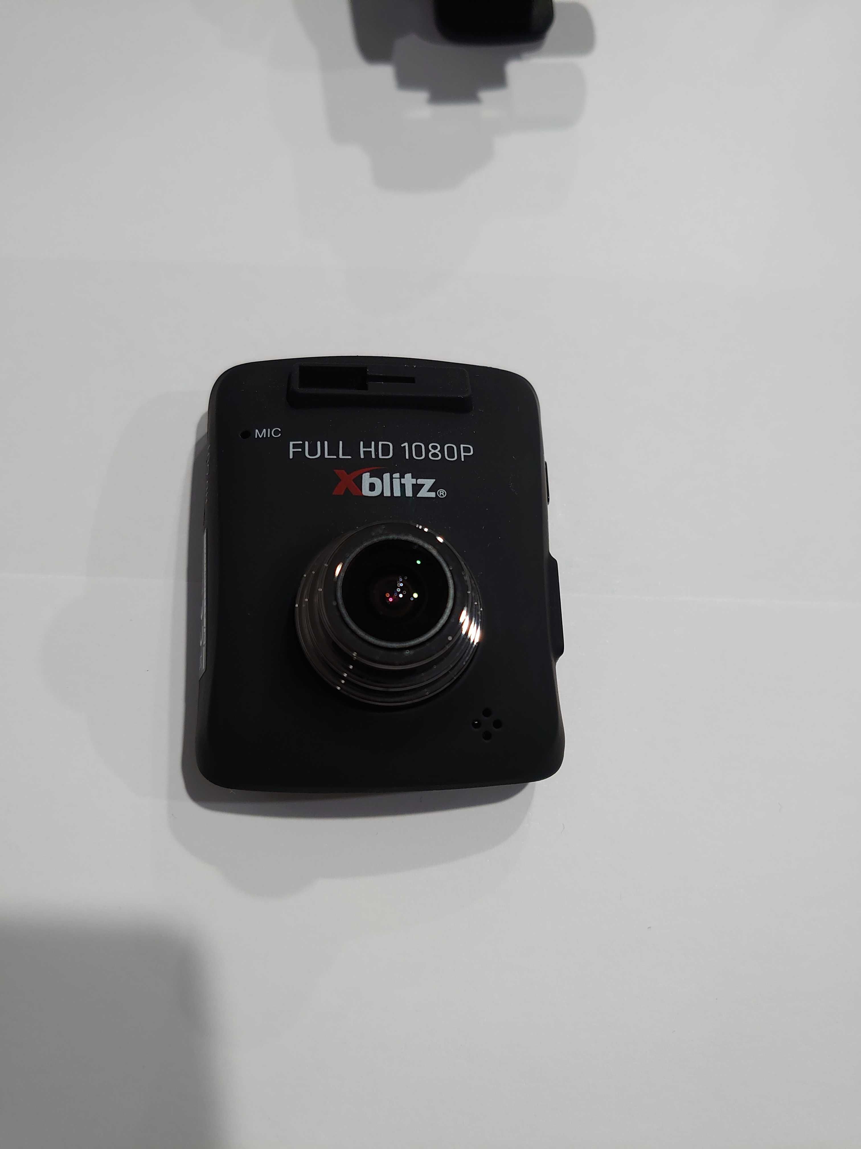 Wideorejestrator XBLITZ BLACK BIRD 2.0 GPS z kartą micro SD 32GB