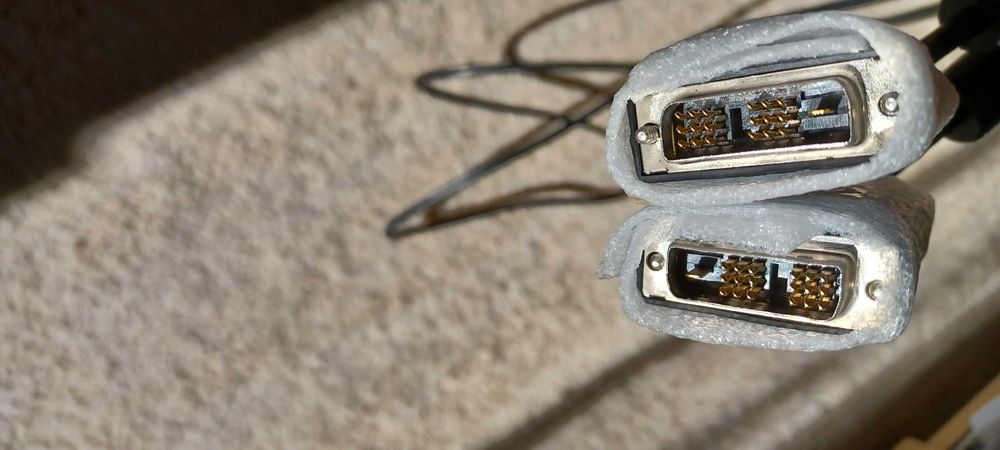 PRZEWÓD, kabel typu DVI-DVI, 1,8 m, nowy