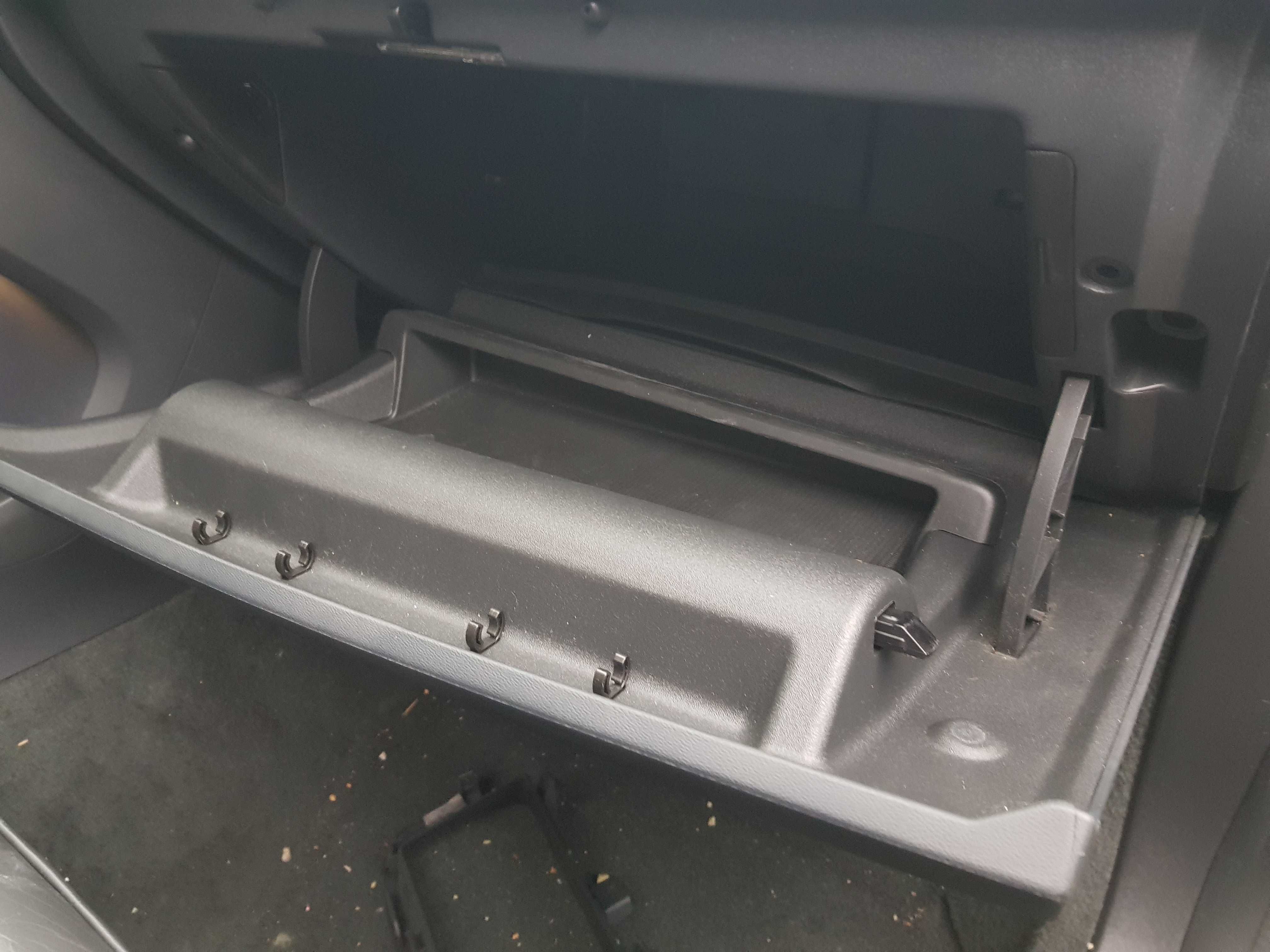 VOLVO S60 V60 Schowek Pasażera Półka Drzwiczki EUROPA CZĘŚCI RADOM