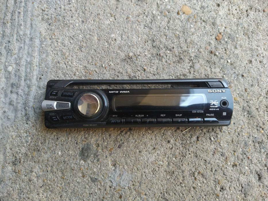 Painel Sony CDX-GT230