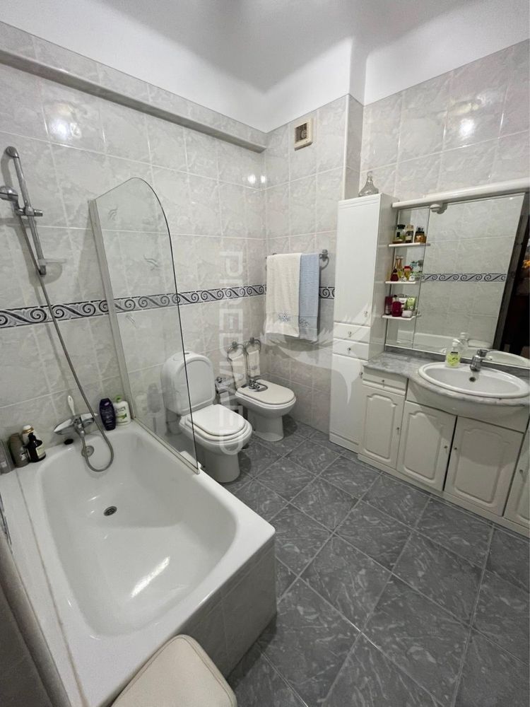 Apartamento T3 c/ Garagem Box - Barreiro