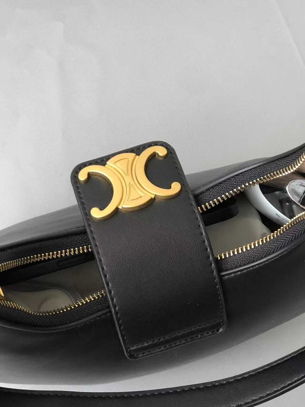 CELINE AVATriomphe, bolsa de couro de vaca, nova em folha