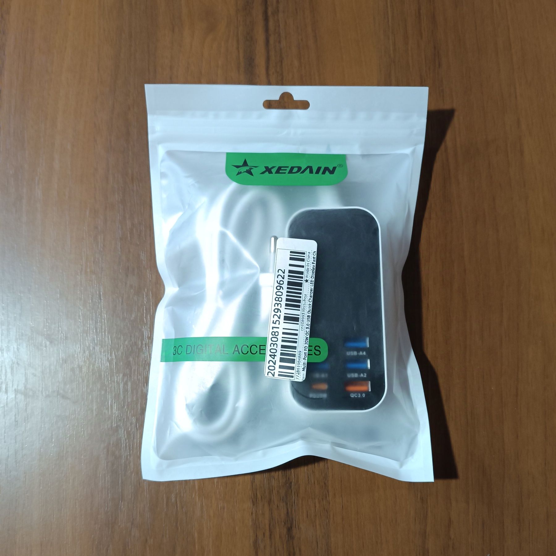 Сетевое зарядное устройство XEDAIN  5 x USB-A | 1 x Type-C