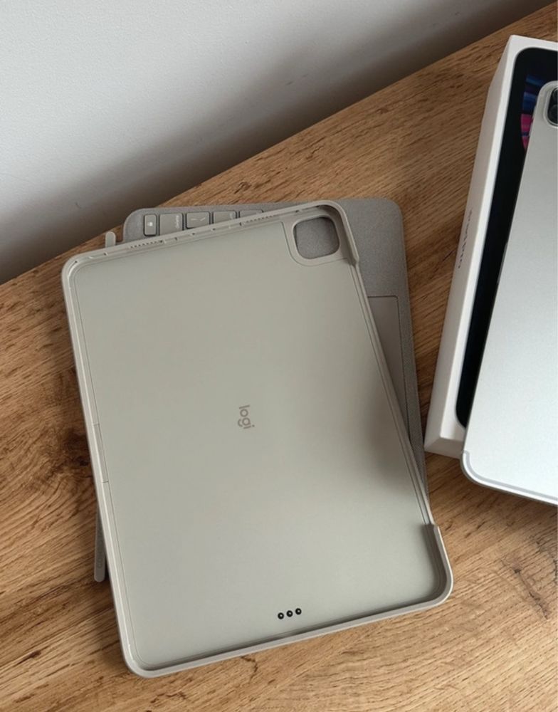 iPad Pro 11- inch 3 gen 256 GB WiFi cellular
