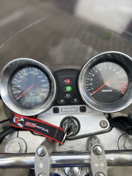 Suzuki bandit 600 nowe opony